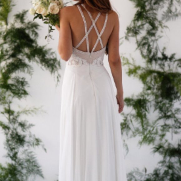 Ivory/nude, sequins and beading, floral lace - Picture 6 of 6